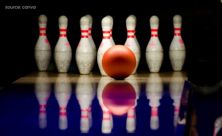 Funny Things To Do With Friends When Bored - Go Bowling Nearest To You